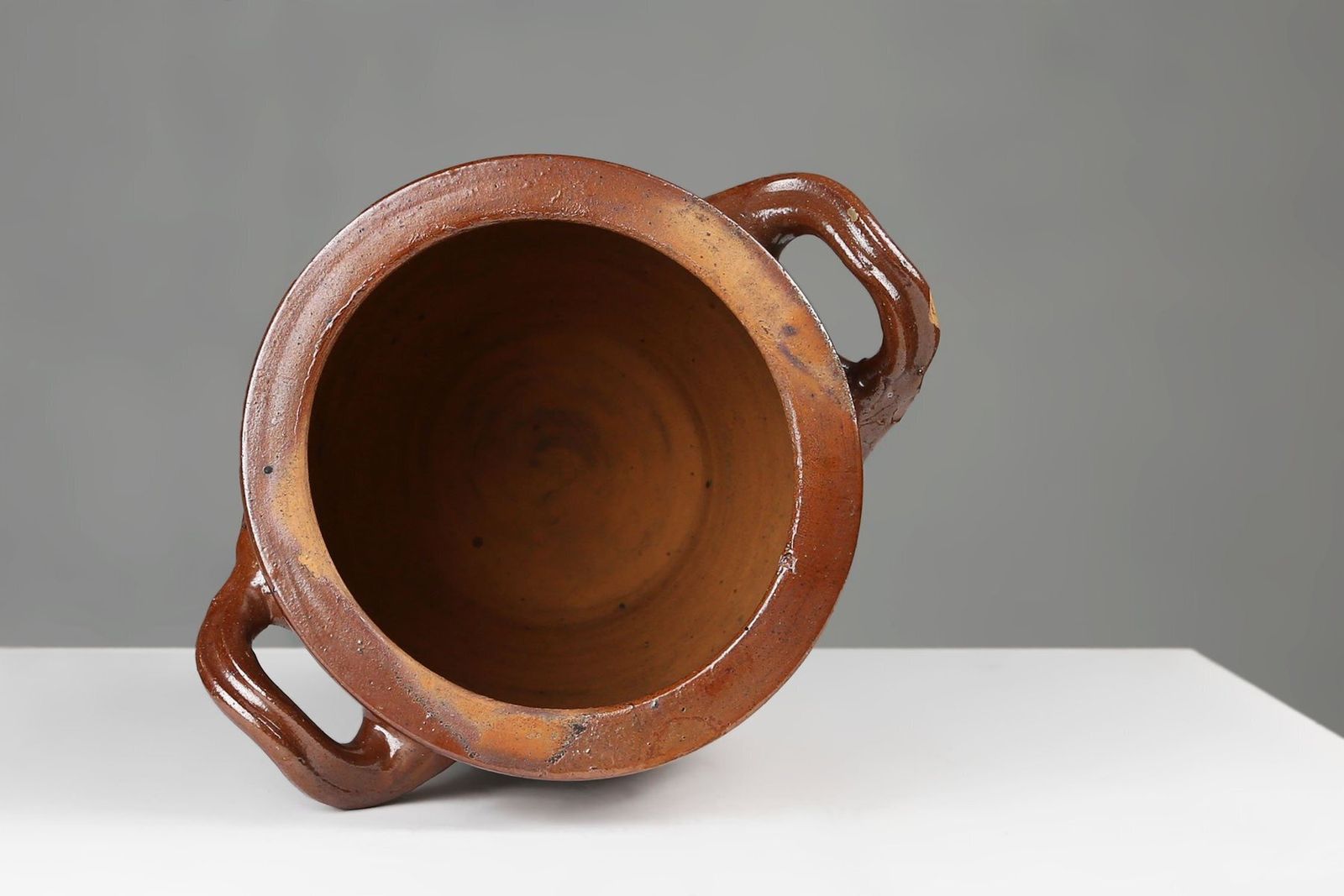 photo furniture Large Glazed Brown Ceramic Pot, Belgium, 1800s