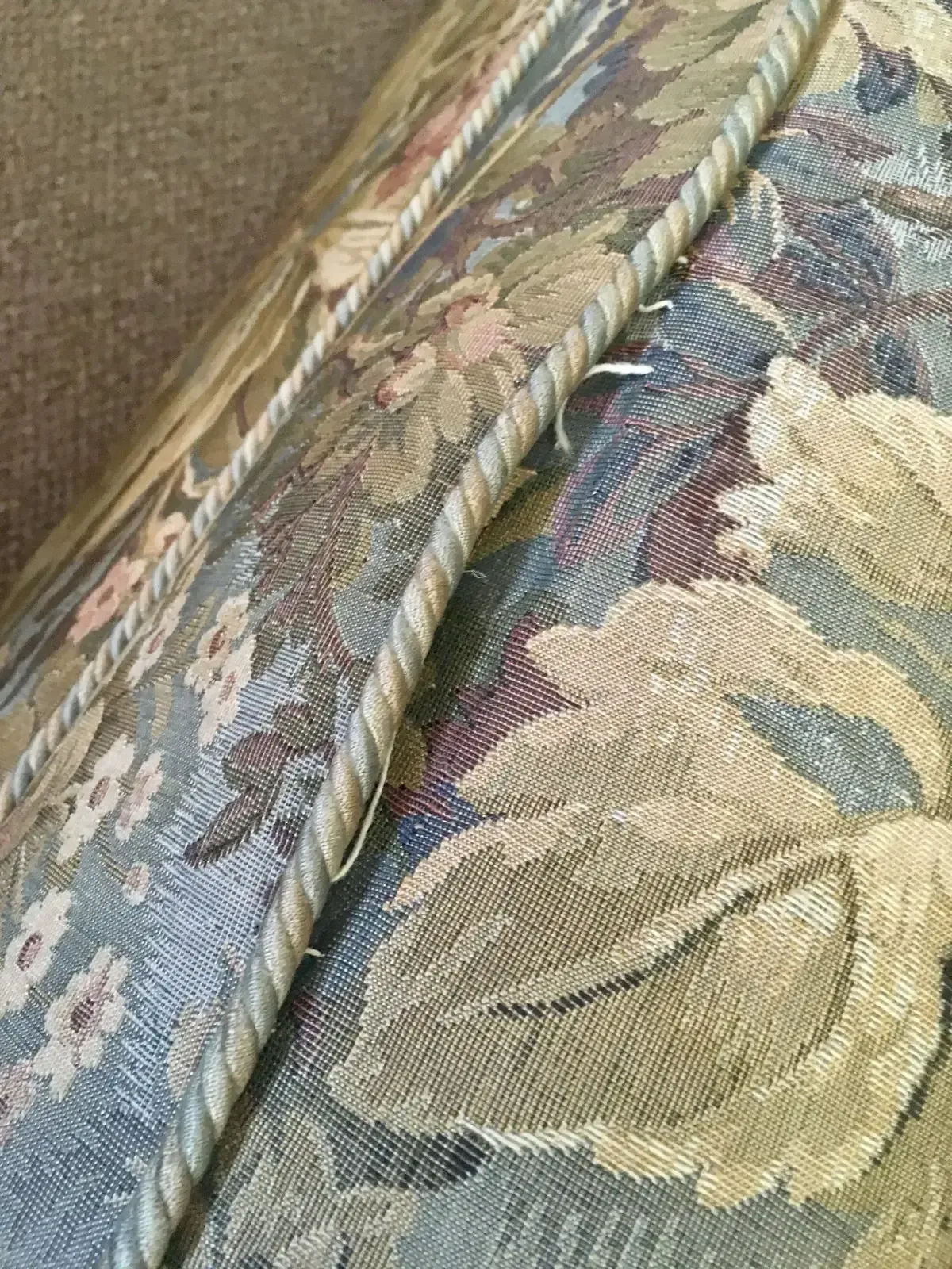 Furniture Antique Victorian Sprung Daybed Storage Chaise Ottoman In Woven Jacquard Brocade photo
