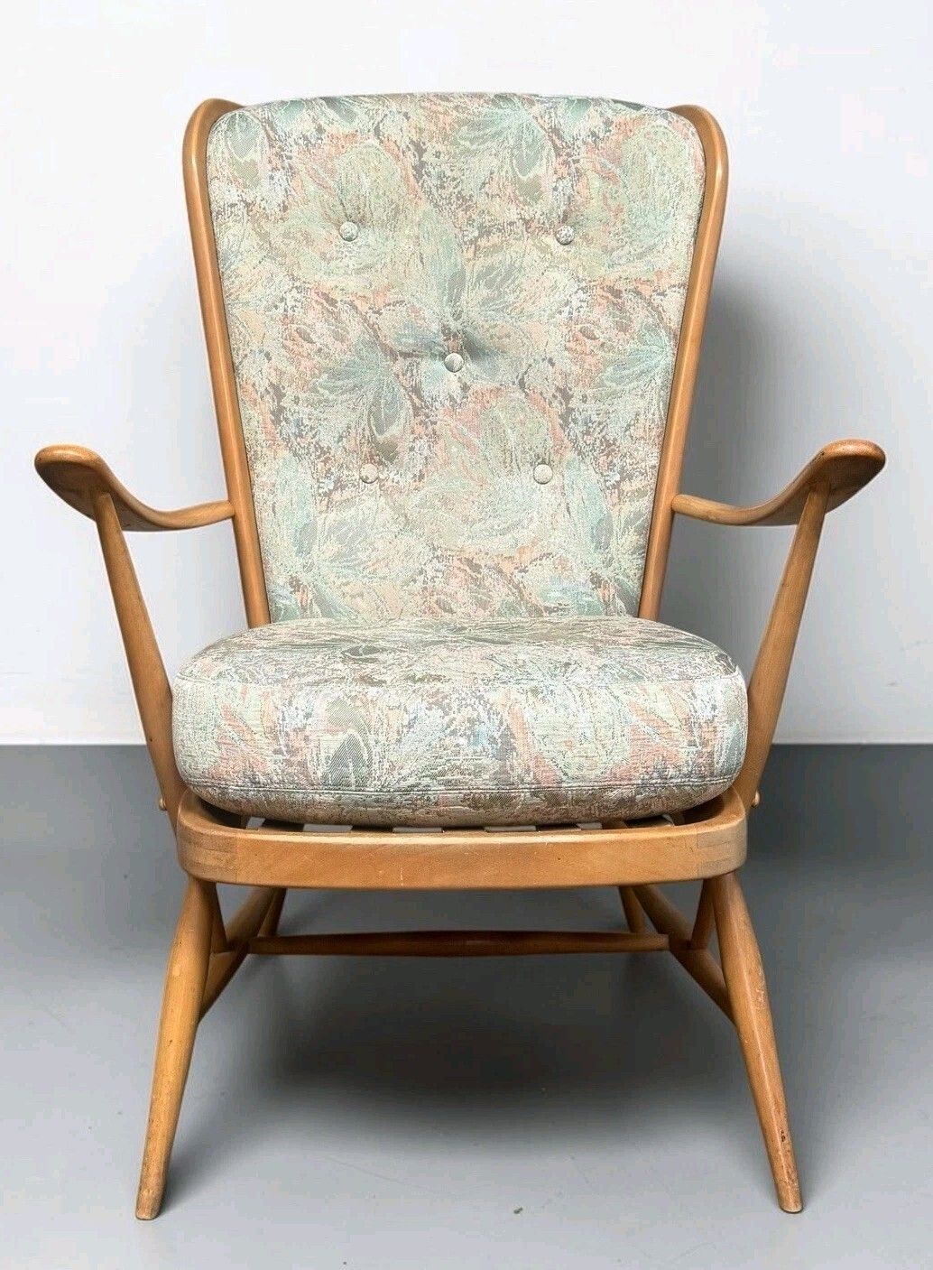 photo vinterior Ercol Blonde Armchair Mid Century Retro C1960s Superior Quality
