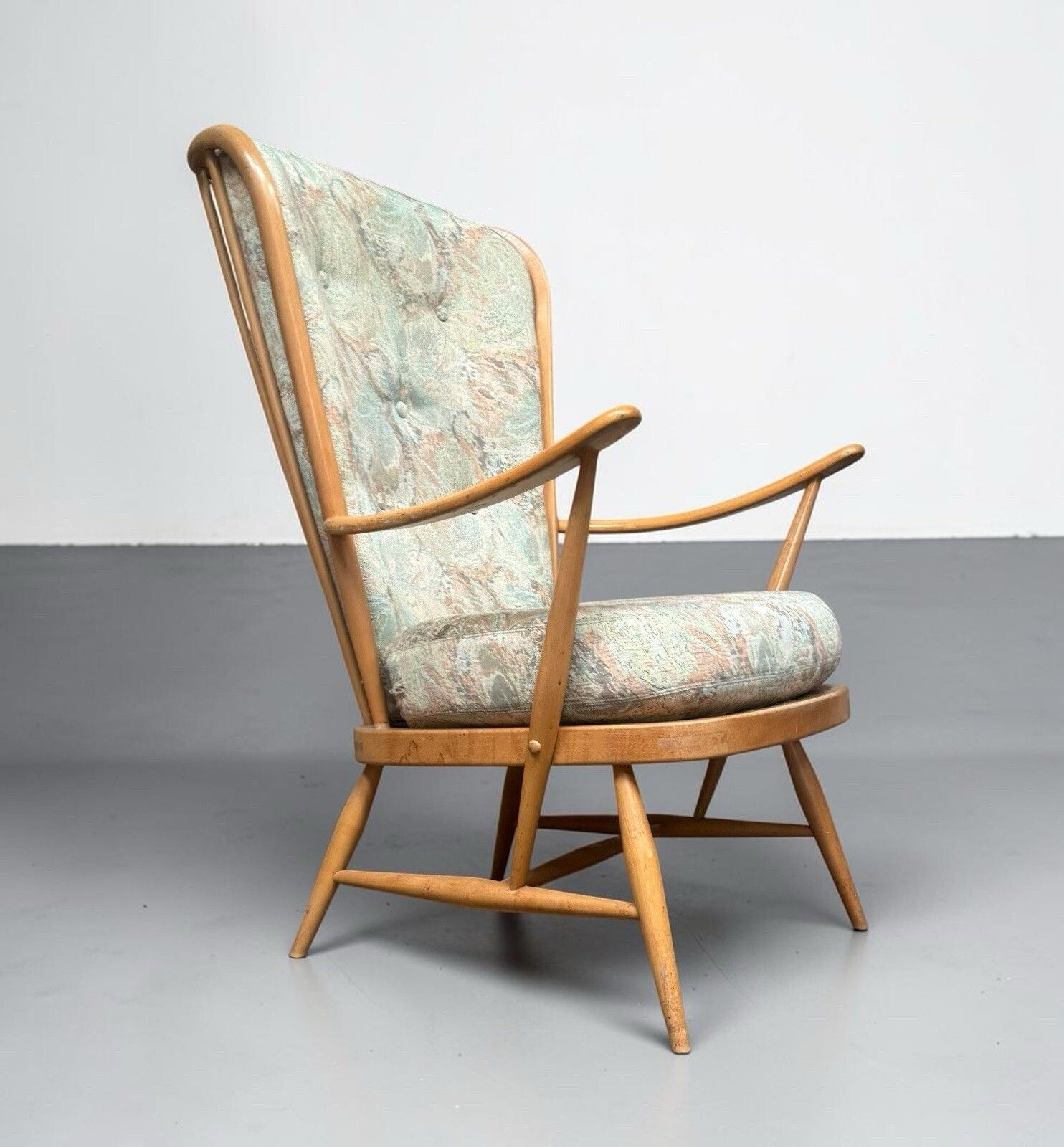 Ercol Blonde Armchair Mid Century Retro C1960s Superior Quality photo vintage