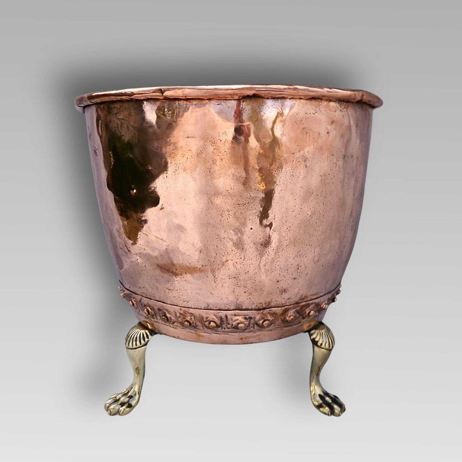 Exceptional Antique 19th Century Copper Riveted Brass Claw Feet Log Bucket, Coal photo Home Fixtures