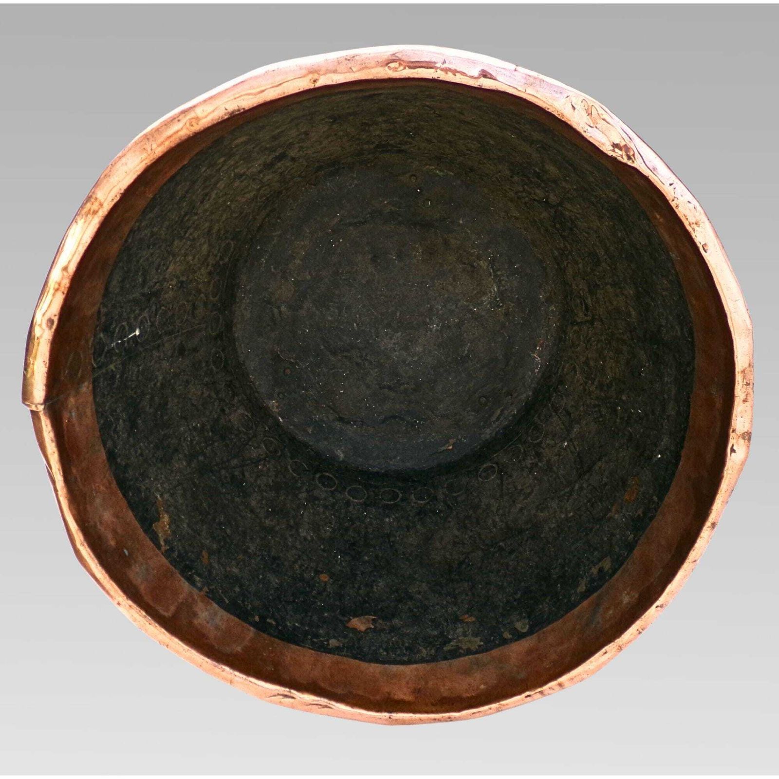 Exceptional Antique 19th Century Copper Riveted Brass Claw Feet Log Bucket, Coal photo buy