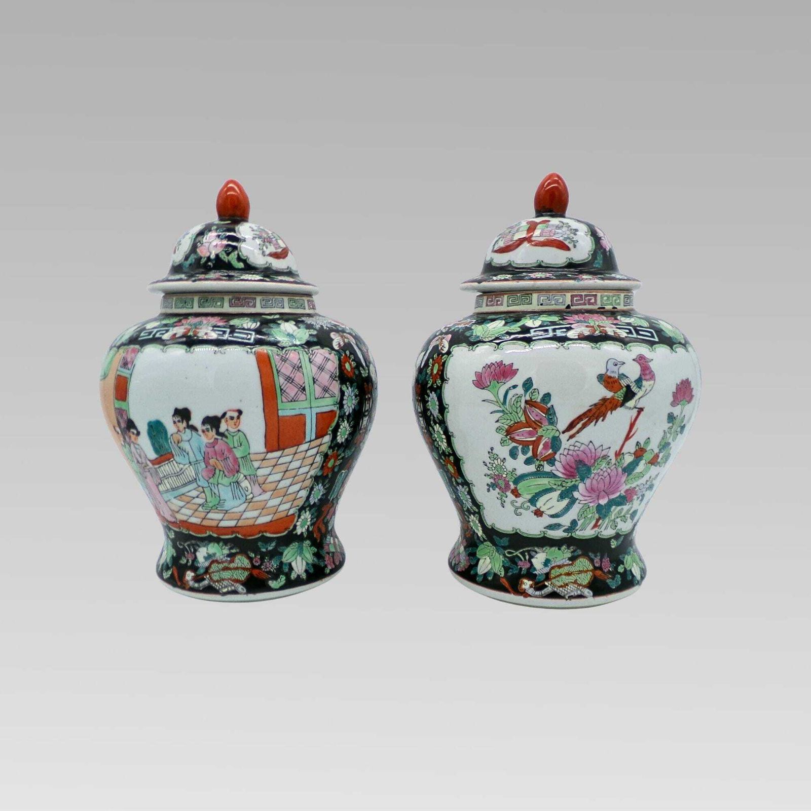 Stunning Chinese Famille Noir Oriental Hand Painted Lidded Ginger Spice Jar Urns