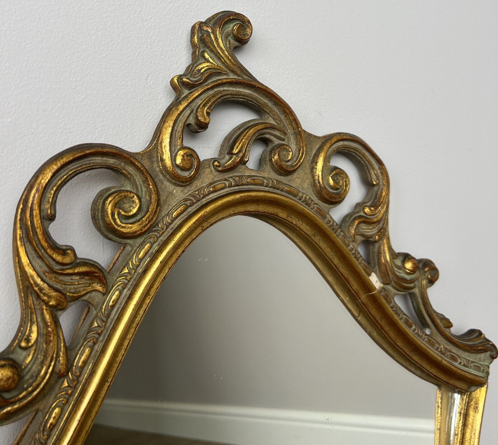 Mirror Vintage French Style Ornate Wall Mirror Decorative Frame photo Home Decor