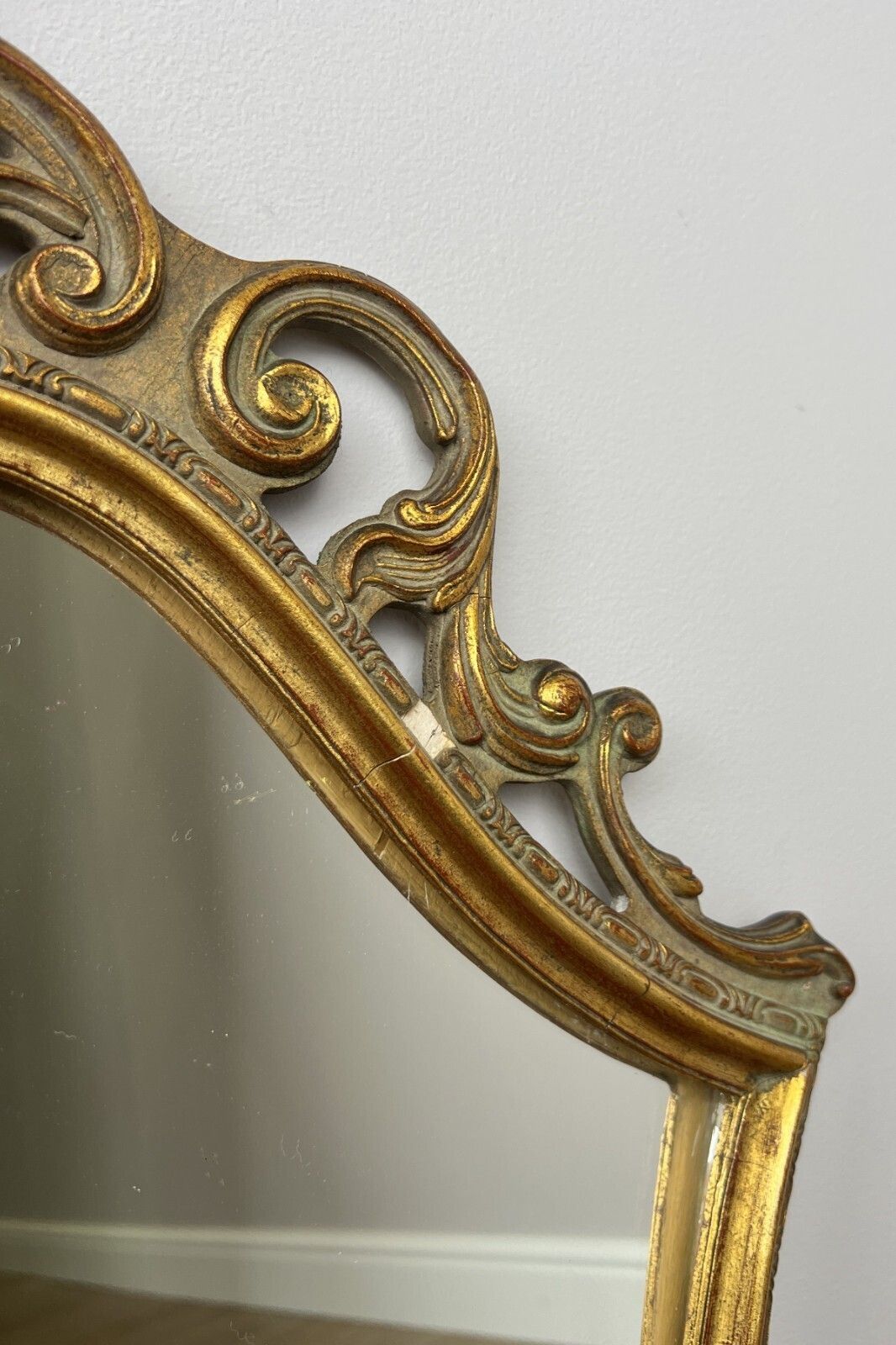 Mirror Vintage French Style Ornate Wall Mirror Decorative Frame photo 129.0