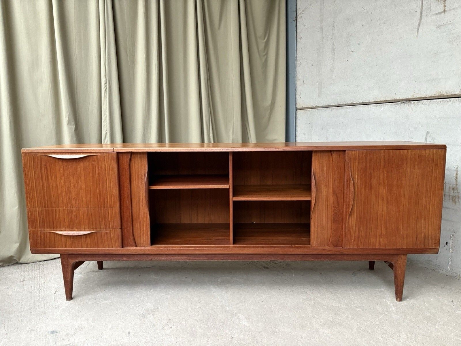 Furniture Vtg Mid Century Danish Large Teak Sideboard By Johannes Andersen Uldum R1144 photo