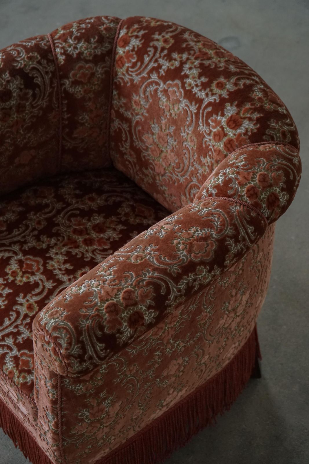 Pair Of Danish Modern Vintage Lounge / Club Chairs In Floral Upholstery, 1940s photo vinterior