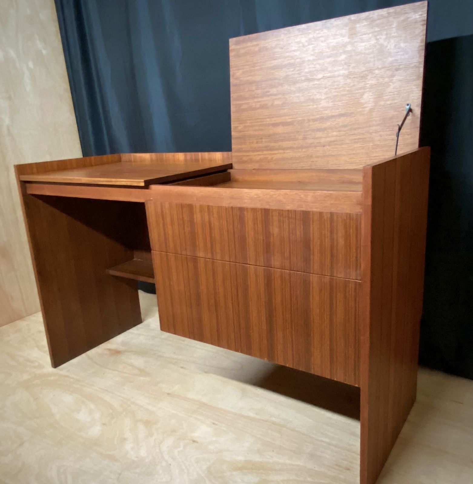 Mid Century Meredew Dressing Table / Teak Vanity, 1960s British Vintage Furniture photo for sale