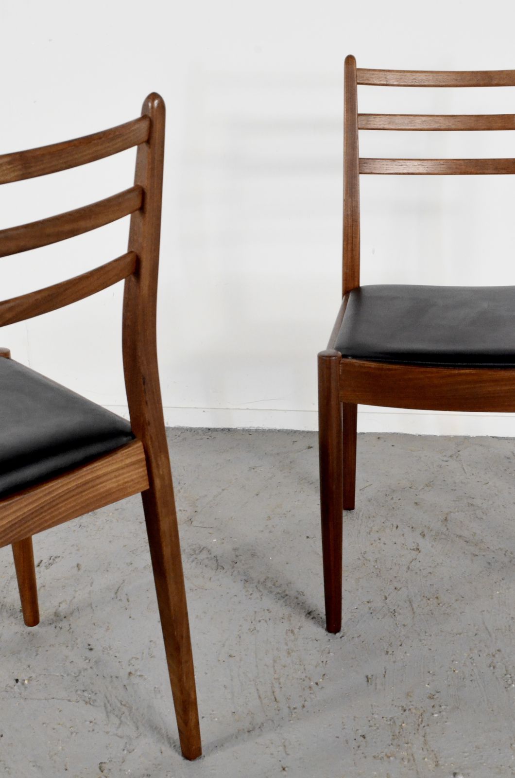 Set Of 4 Midcentury Teak And Leatherette Chairs By G Plan. Delivery. Vintage Modern / Danish Style. photo vinterior