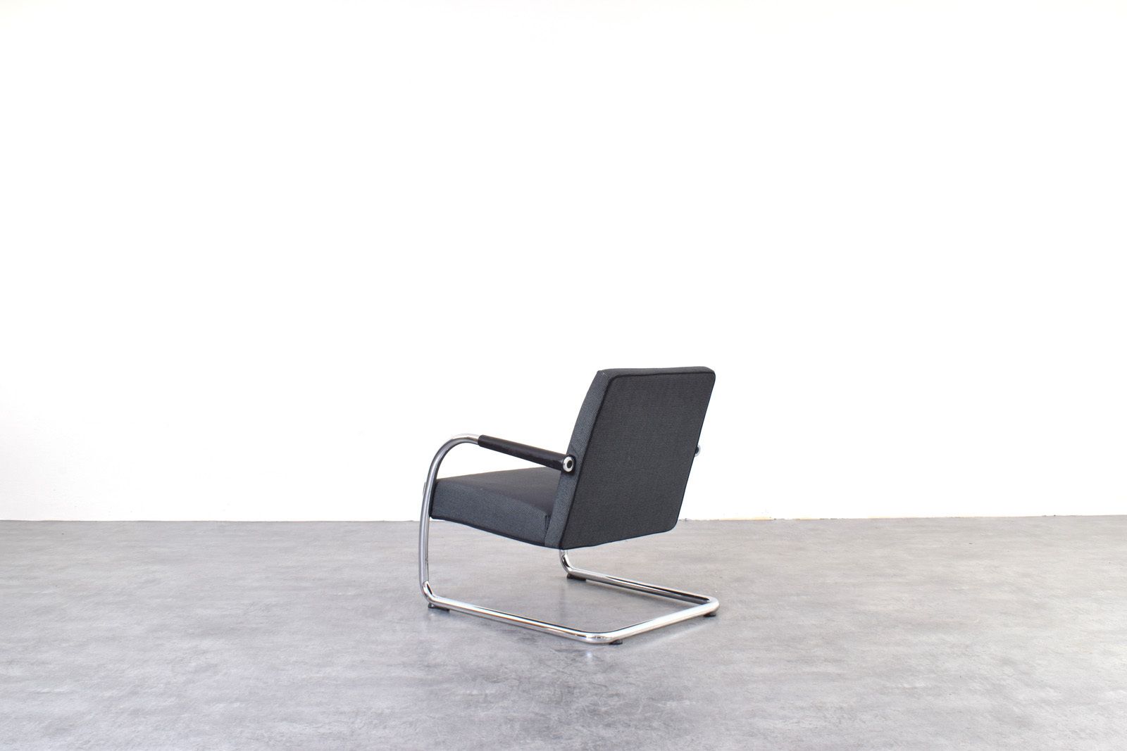 photo for sale Visalounge Armchairs By Antonio Citterio For Vitra, Set Of 2