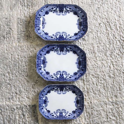 Trio Of 19th‑Century Staffordshire Raleigh Pattern Cobalt Blue‑And‑White Serving Plates photo for sale