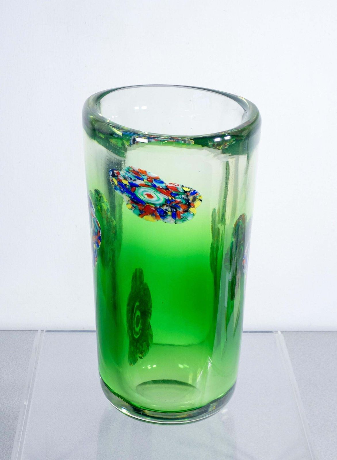 photo furniture Large Murano Blown Glass Vase Decorated With Flowers And Murrine. 1990s