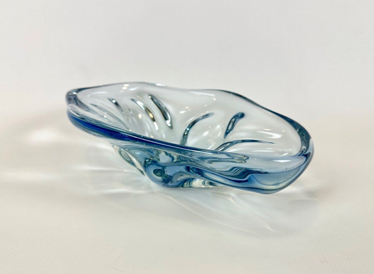 Art Glass Bowl Attributed To Josef Hospodka For Chribska Sklarna, 1960s photo vinterior