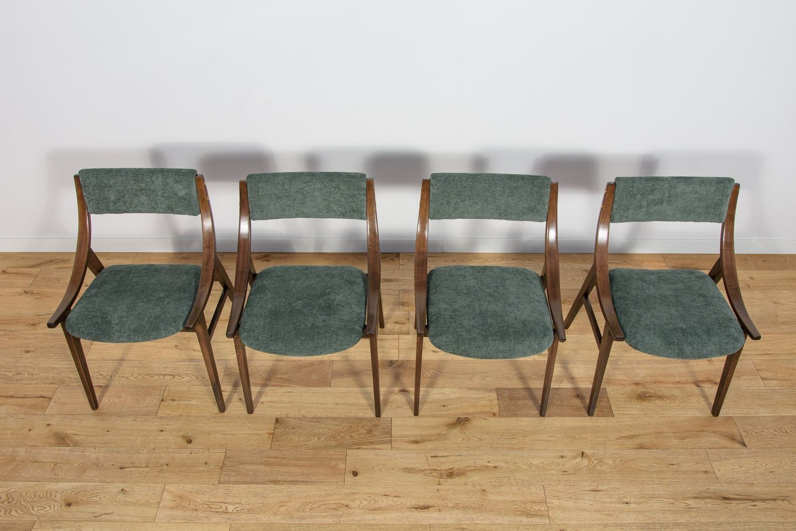 Ski Jumper Chairs By Juliusz Kędziorek For Zamojska, Poland, 1970s, Set Of 4 photo for sale