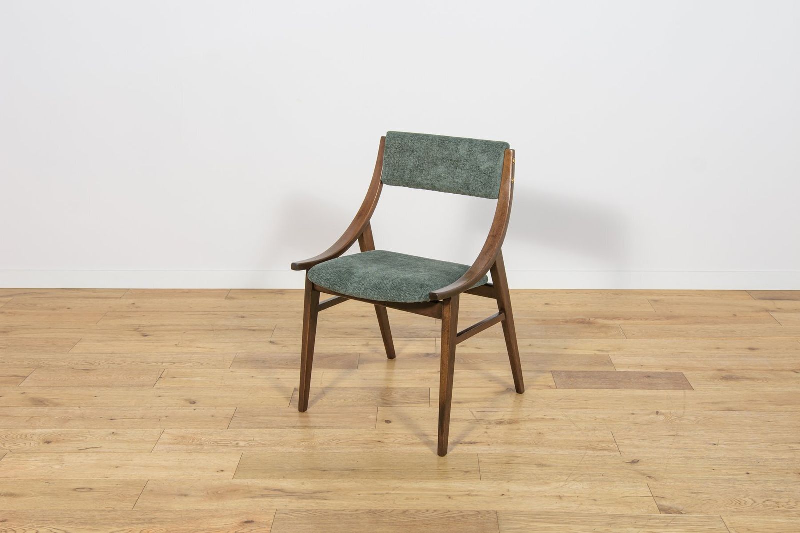 Ski Jumper Chairs By Juliusz Kędziorek For Zamojska, Poland, 1970s, Set Of 4 photo vinterior