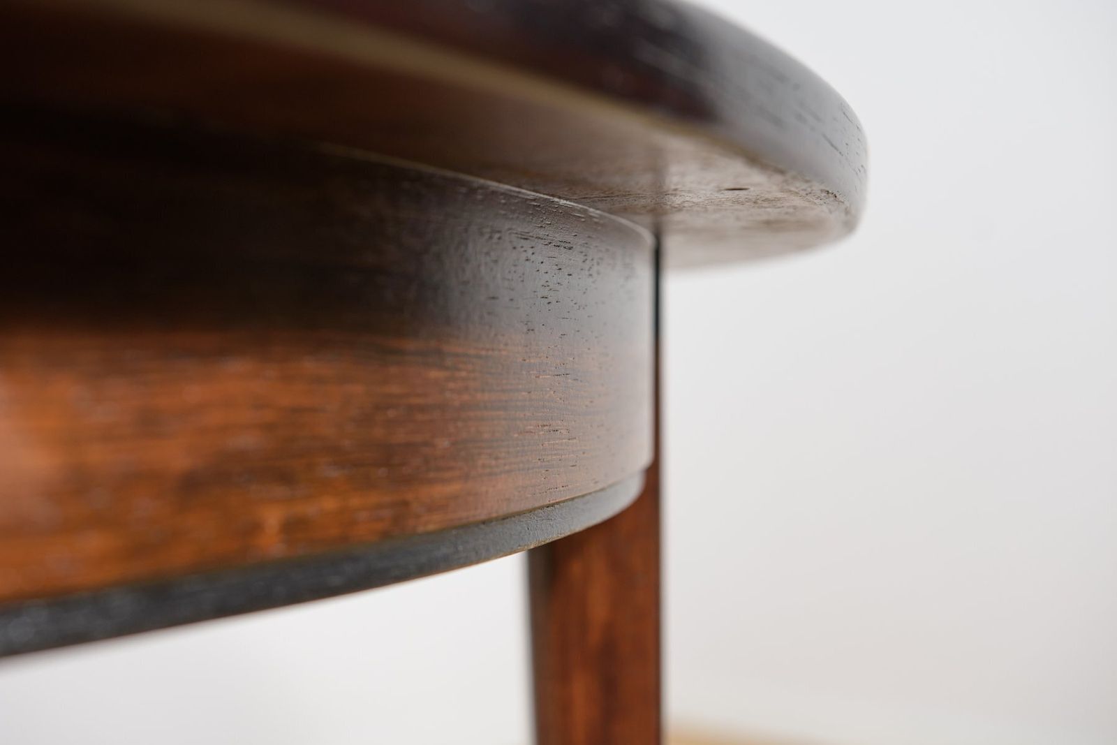 photo vintage Mid Century Modern Round Rosewood Model 55 Dining Table By Gunni Omann For Omann Jun, Denmark, 1960s