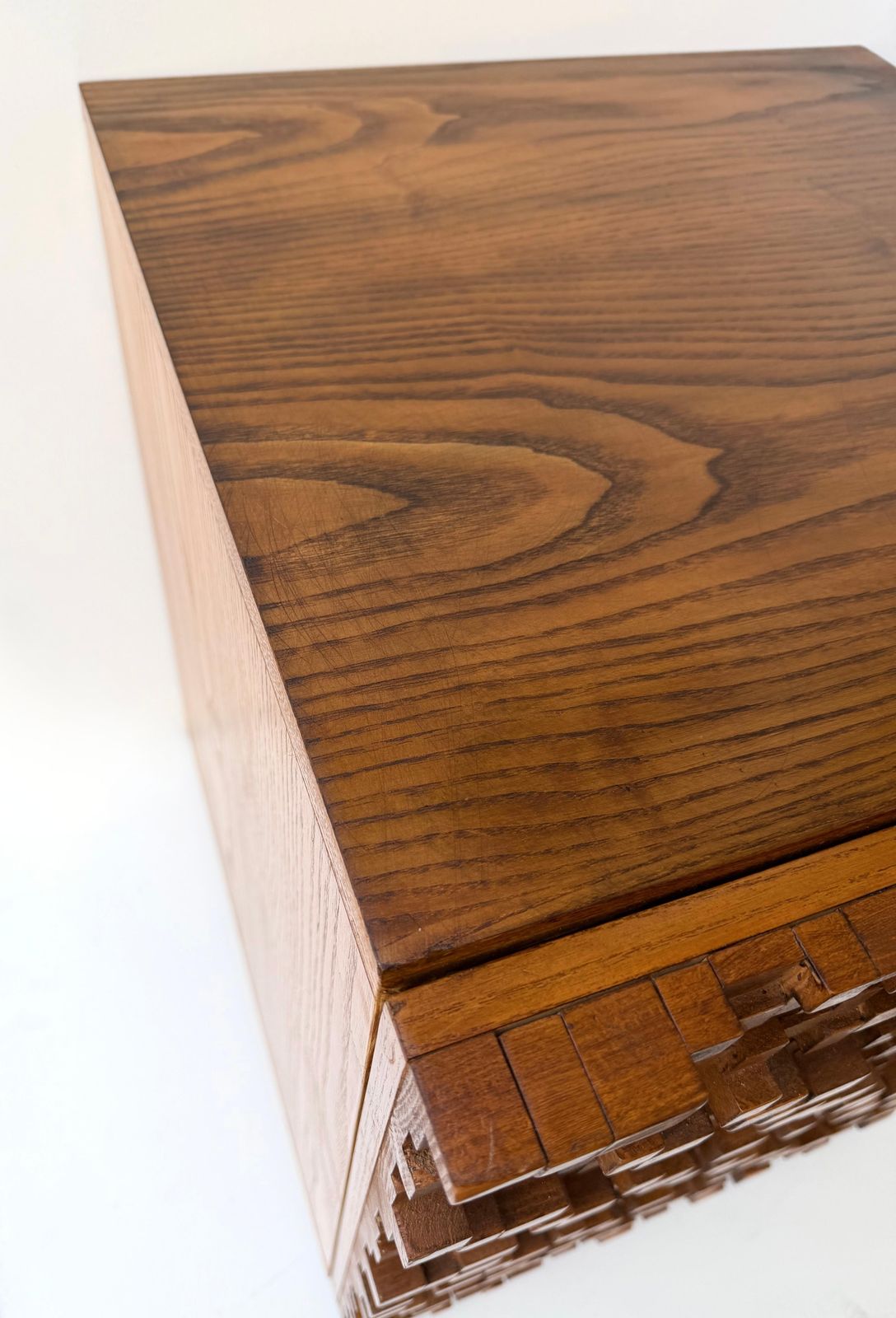 6094.0 Contemporary Pair Of Wood Marquetry Cube Bedside Tables. Italy photo