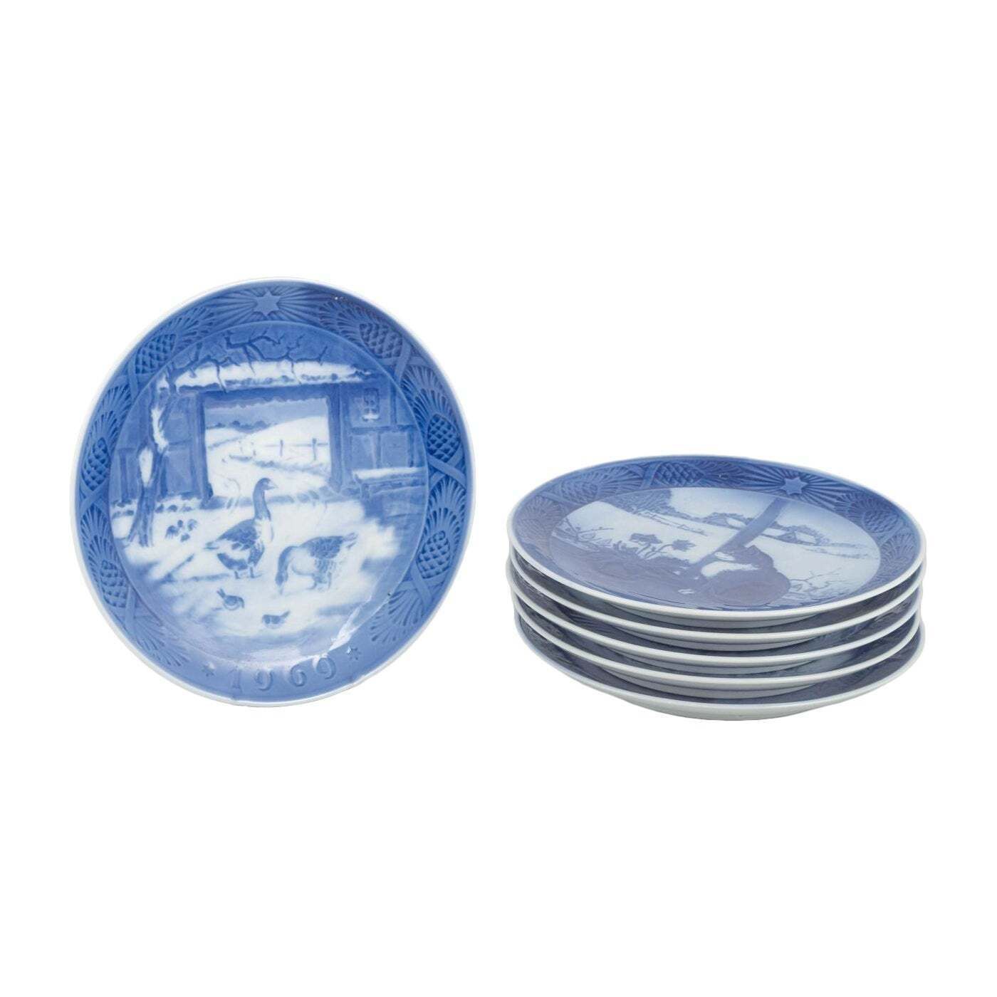 Royal Copenhagen. 6 Christmas Plates. 1969, 1970, 1971, 1972, 1975, 1976.