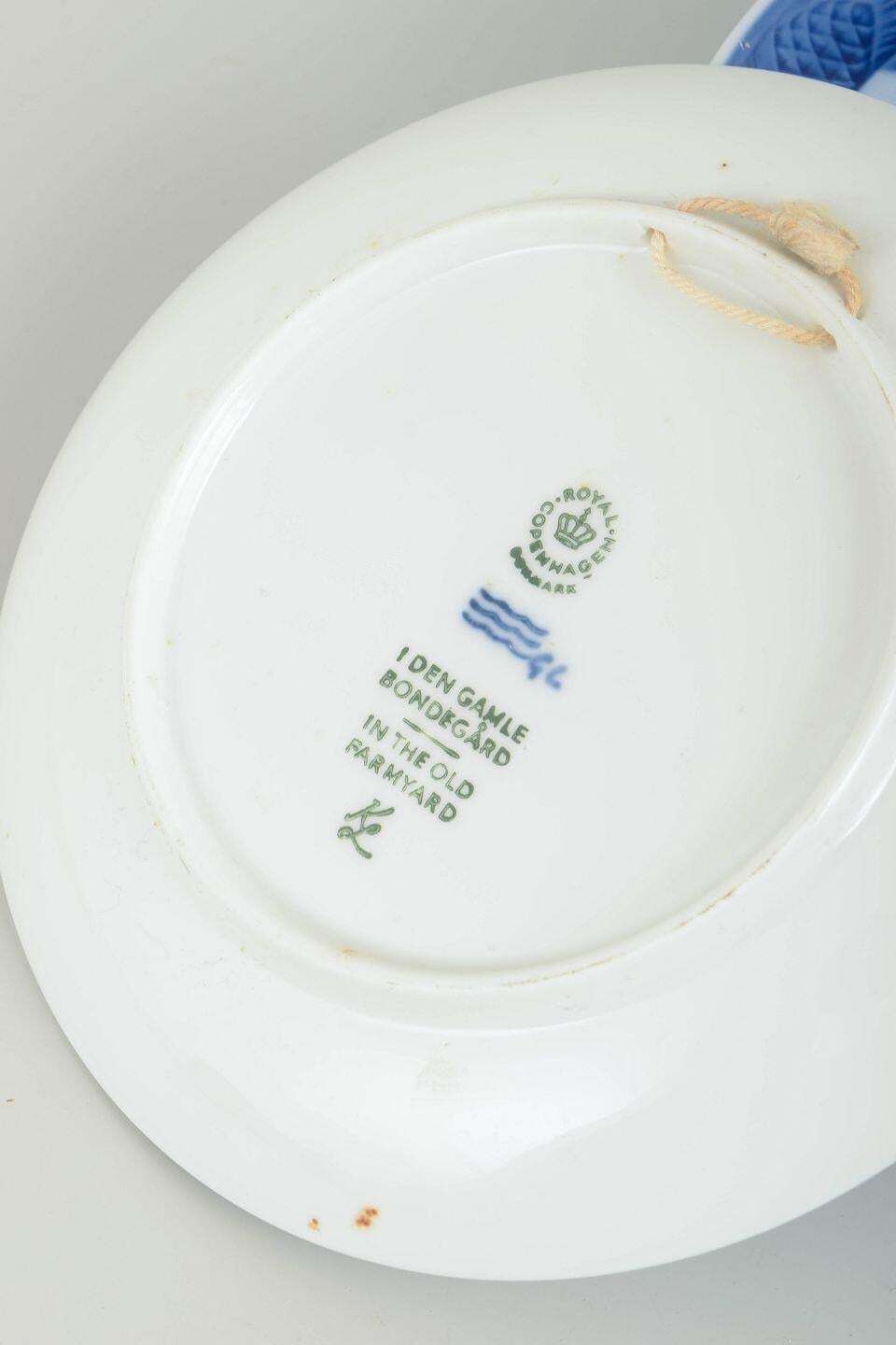 Royal Copenhagen. 6 Christmas Plates. 1969, 1970, 1971, 1972, 1975, 1976. photo Home Decor