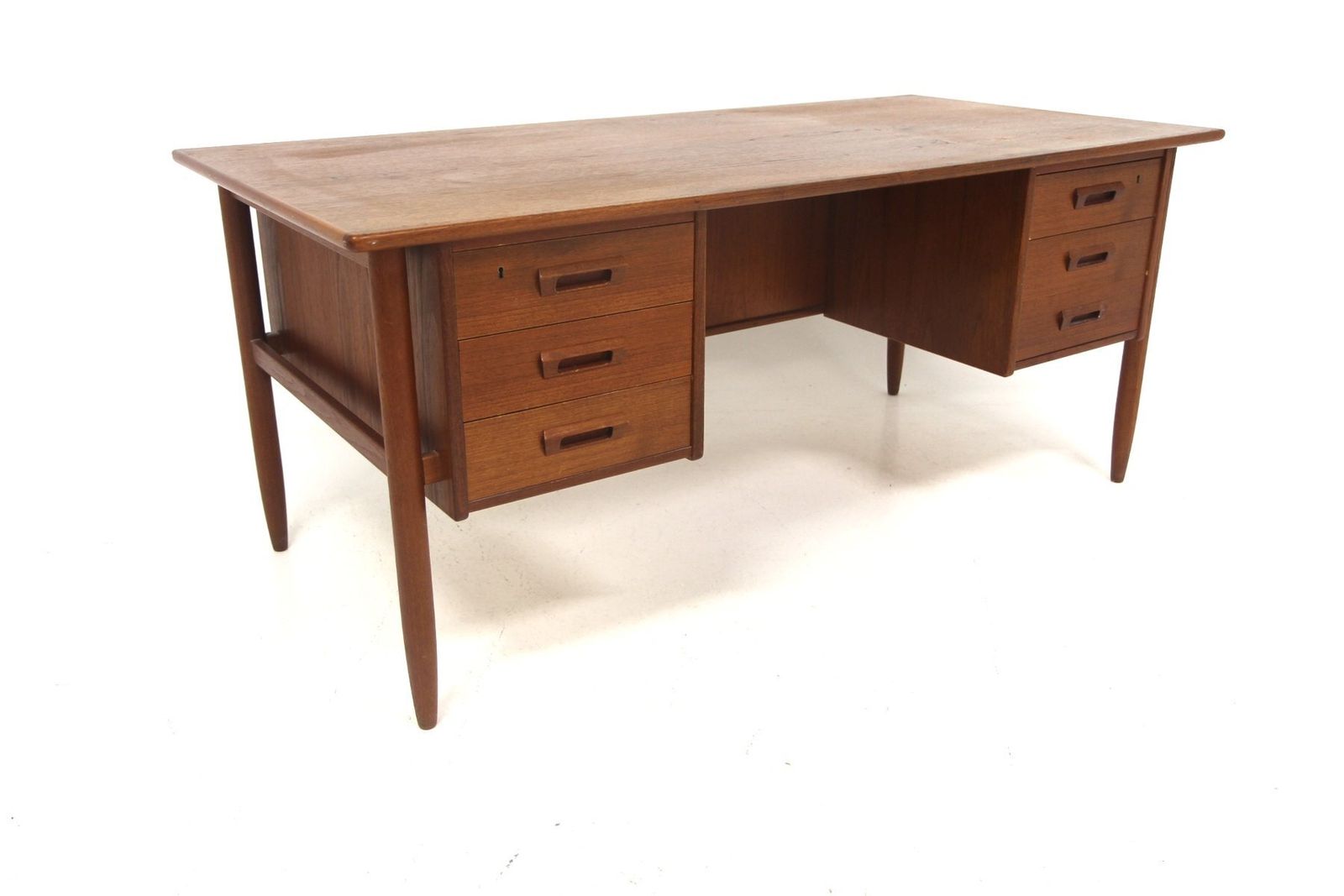 Scandinavian Teak Desk By Göran Strand From Lelångs Möbelfabrik, Sweden, 1950s photo buy