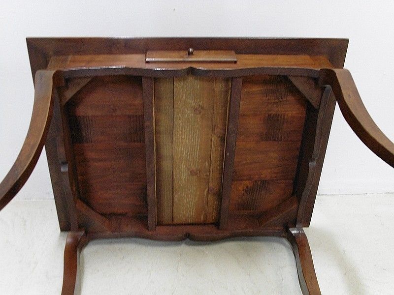 photo furniture Table Cabaret Walnut 19th