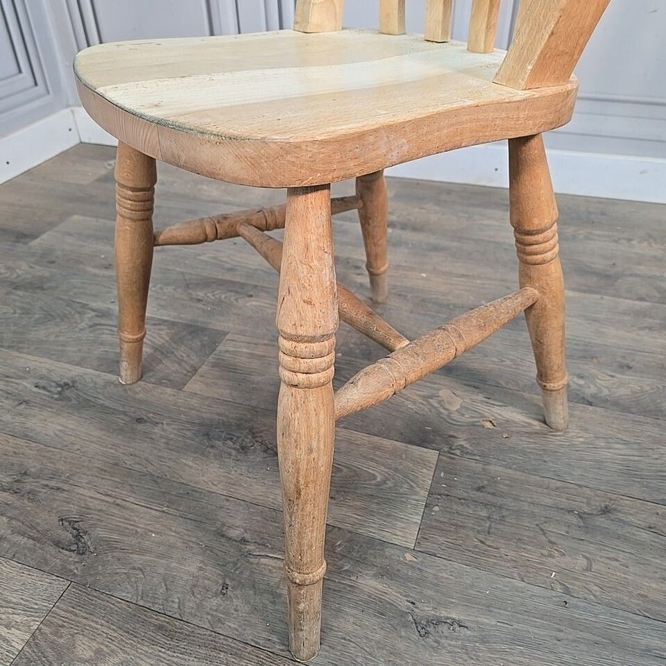 photo buy Antique Wooden Farmhouse Chairs   Victorian Style Turned Country Windsor  Solid