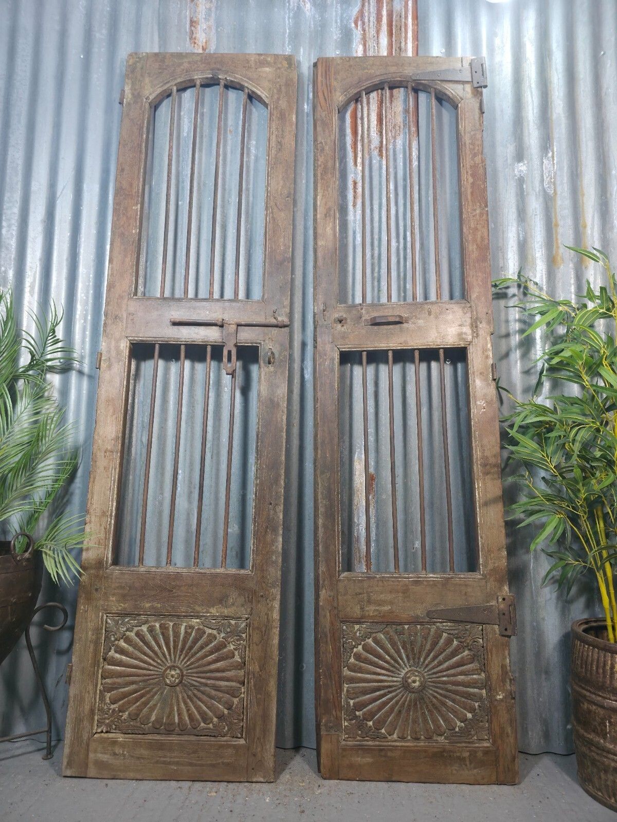Pair Vintage Rustic Indian Wooden Iron Doors Garden Gates Room Divider Screen photo vinterior
