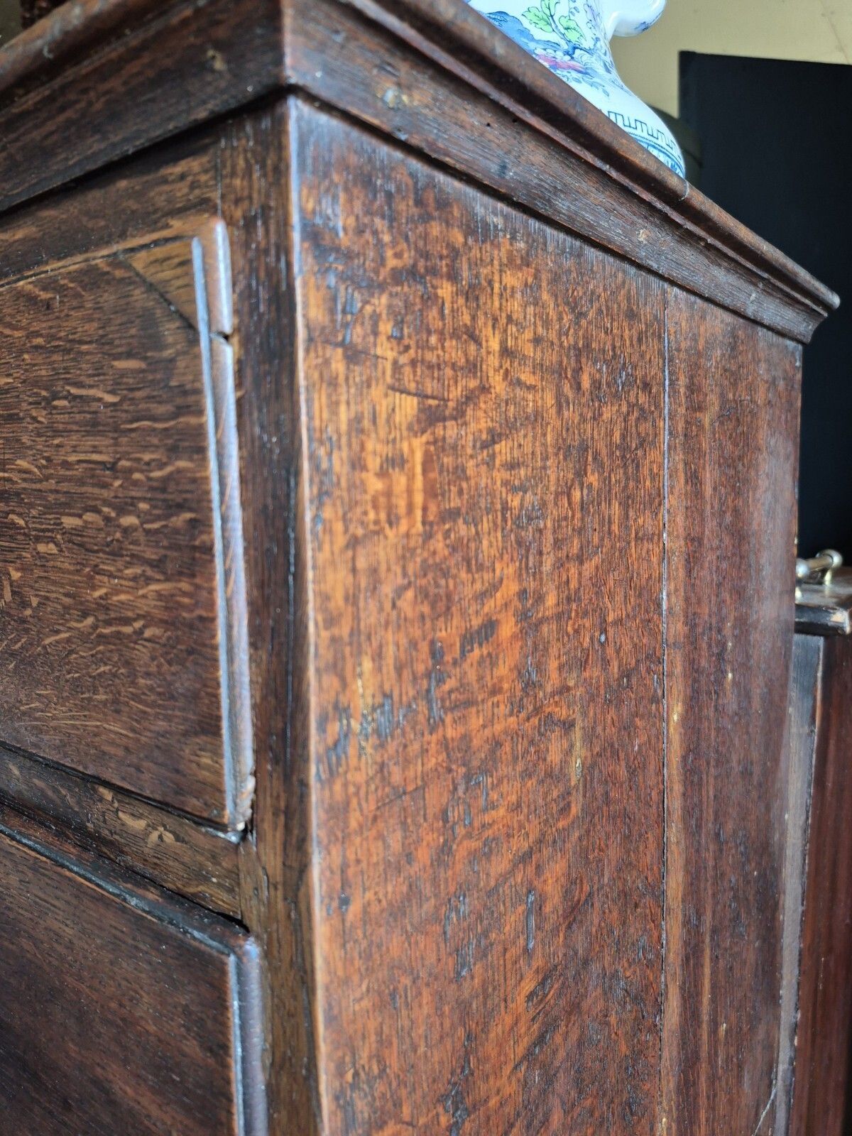 375.0 A Very Pretty Period Character 18th Century Oak Country House Chest Of Drawers photo
