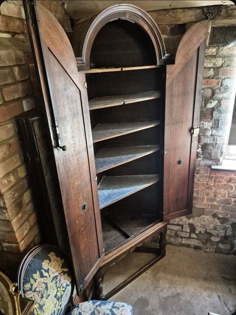 Wonderful  Unique 18th Century Arched Figured Walnut Herringbone Banding Corner Cupboard photo Furniture