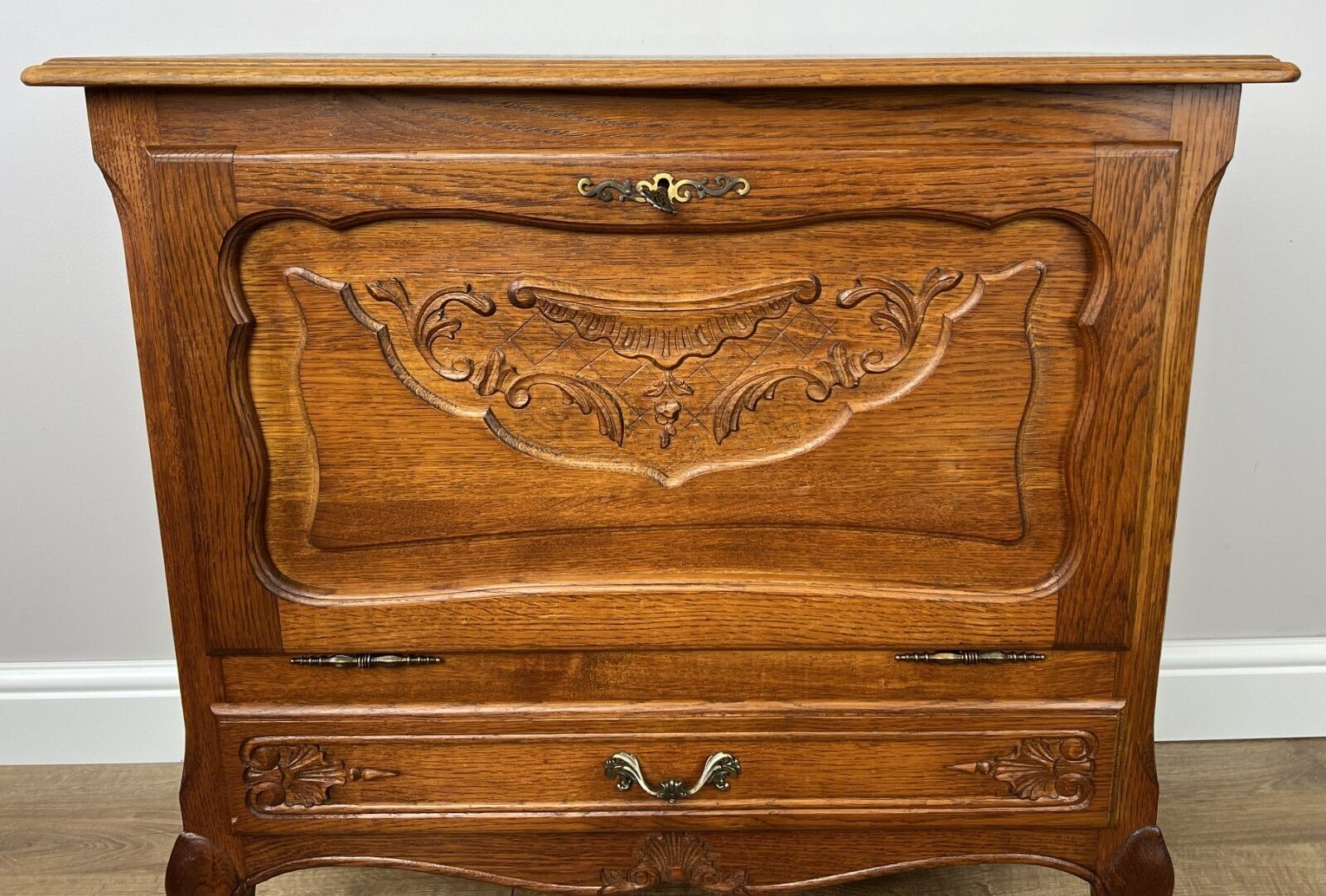 Cabinet Vintage French Louis XVI Style Oak Carved Storage Cupboard photo 345.0
