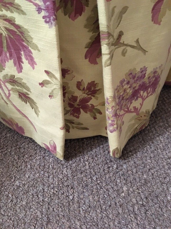 Textiles Laura Ashley Matching Pair Dress Curtains, Side Tablecloth & 2 X Cushion Covers photo