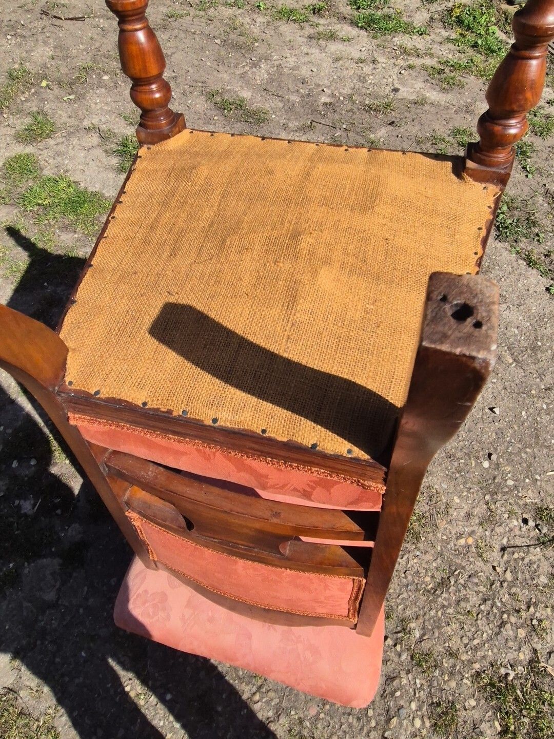 photo vinterior Pair Of Antique Walnut Low Side/Bedroom Chairs