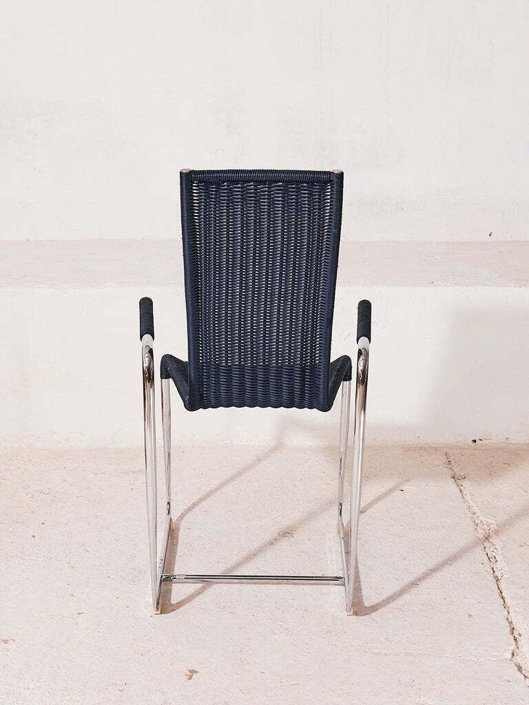 Tecta "D25" Hoge Rug Vrijdragende Stoel, Bauhaus Traditie, Duitsland, Jaren 1980–1990 photo vinterior