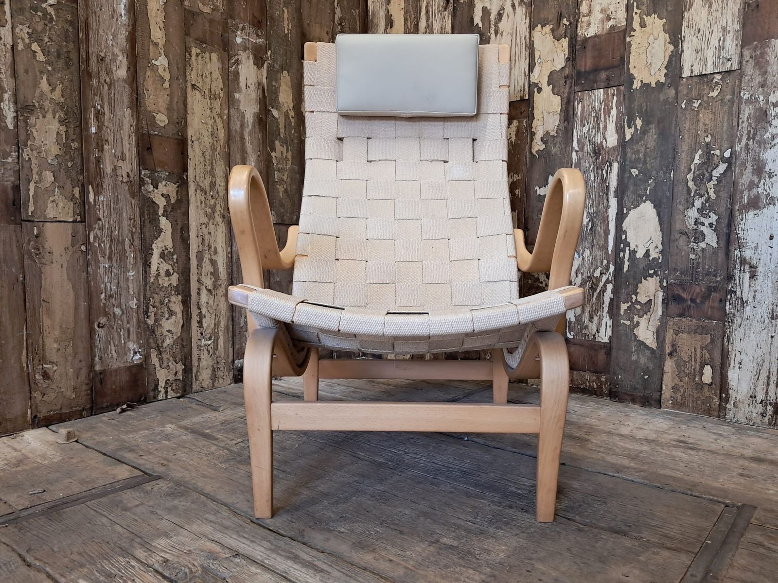 Bruno Mathsson ‘Pernilla’ Lounge Chair photo vintage