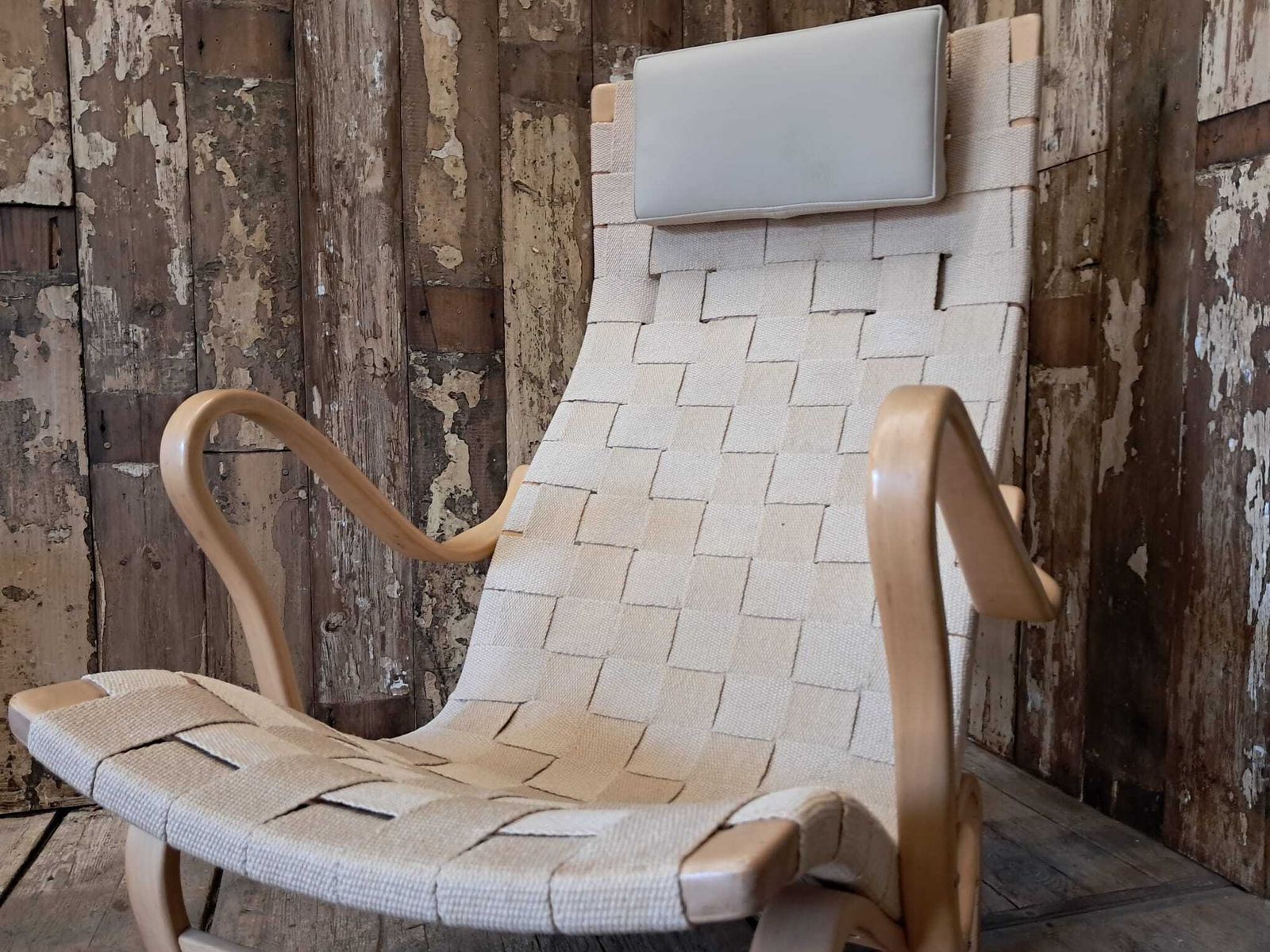 Furniture Bruno Mathsson ‘Pernilla’ Lounge Chair photo
