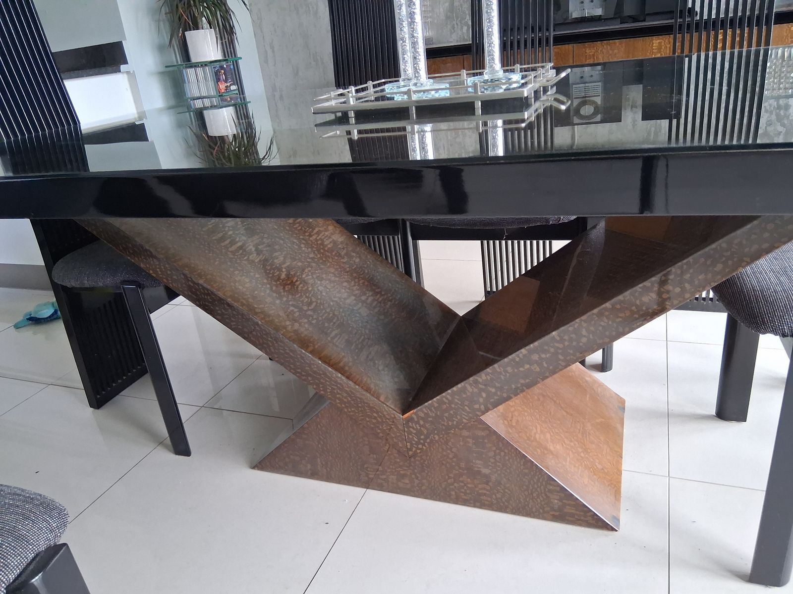 Kesterport Manhatten Dining Table And 8 Chairs photo for sale