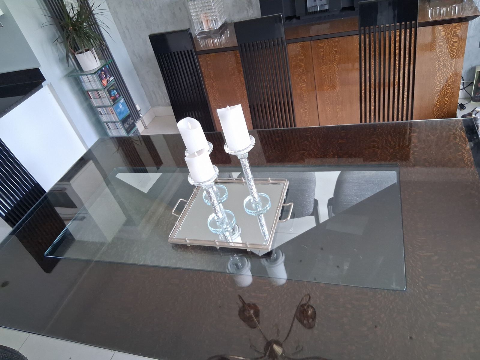 Kesterport Manhatten Dining Table And 8 Chairs photo vinterior