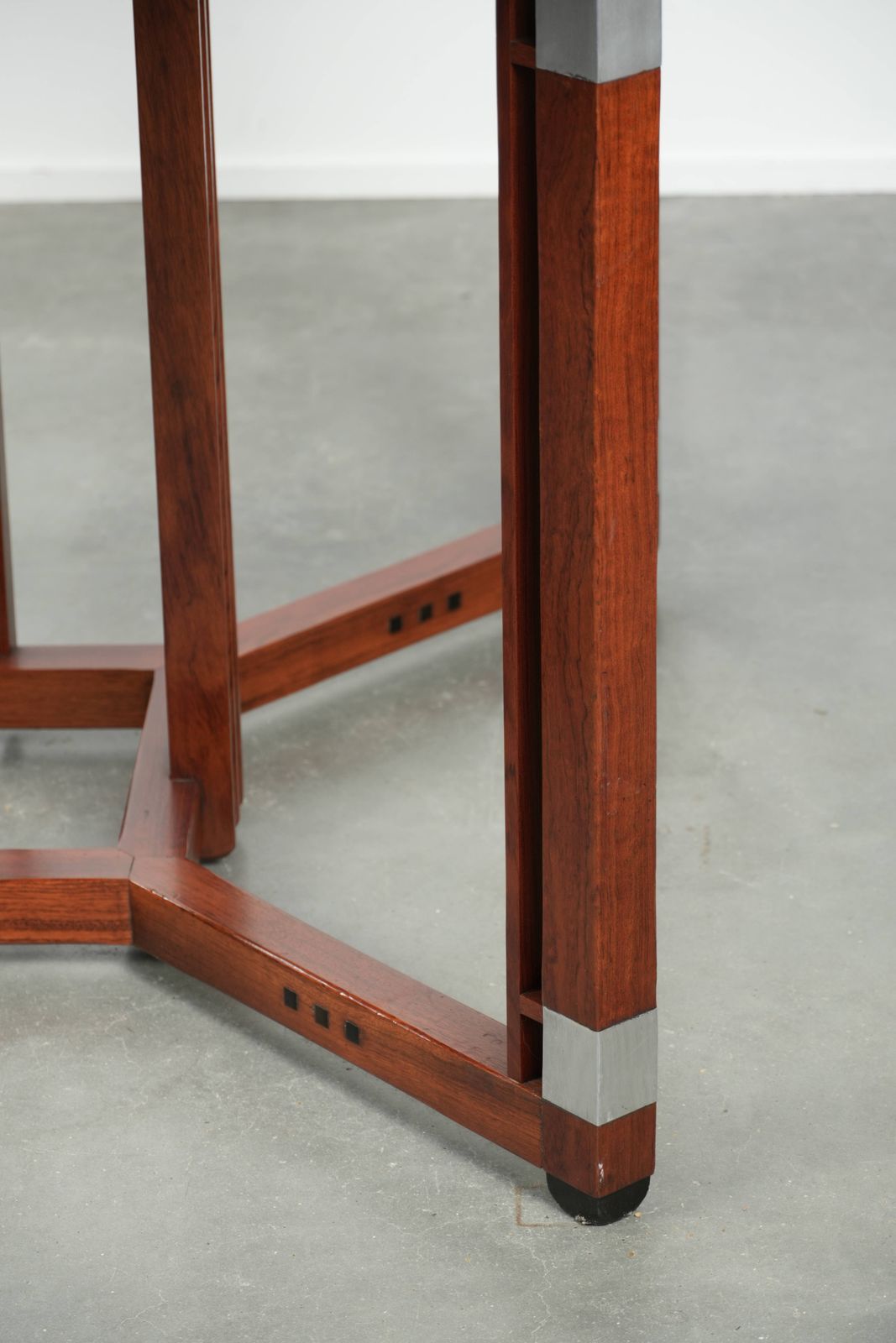 Ronde Art Deco Eettafel Van Schuitema Uit De Decoforma Serie, Geschikt Voor 4 Personen – In Goede Staat. photo vintage