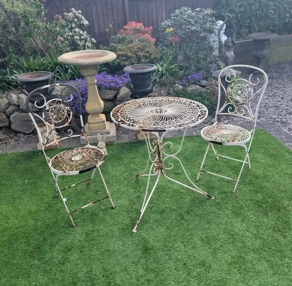 French Style Metal Patio Set Scrolling Pierced Detail   Delivery Available 0300.