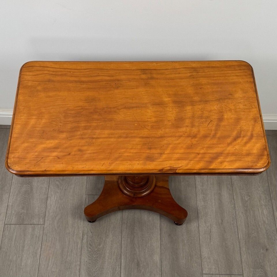 photo furniture Antique 19th Century Victorian Side Table In Satinwood ( Af 5476 )