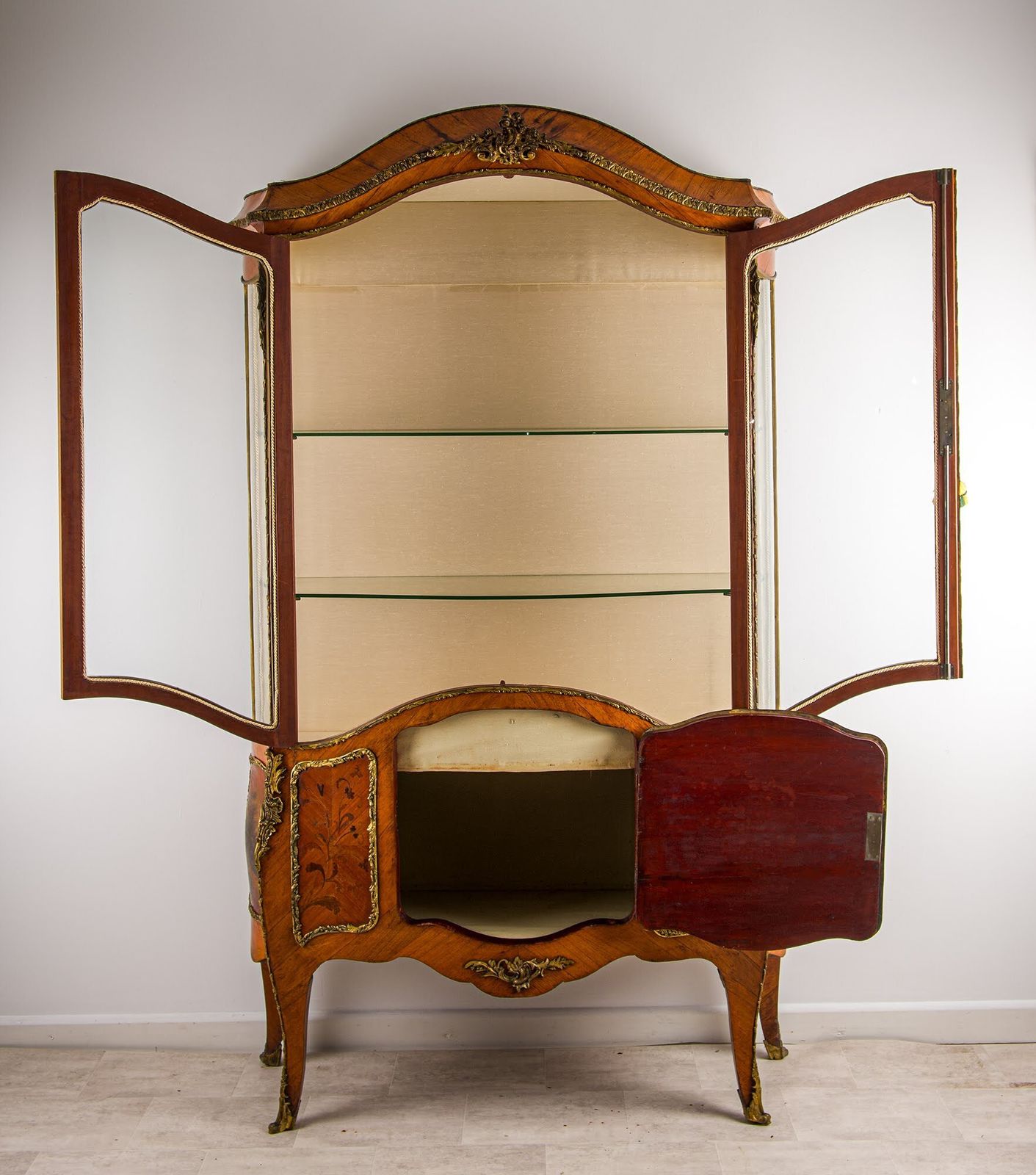 Antique French Kingwood Vernis Martin Vitrine Cabinet With Ormolu Mounts C.1880 photo vinterior