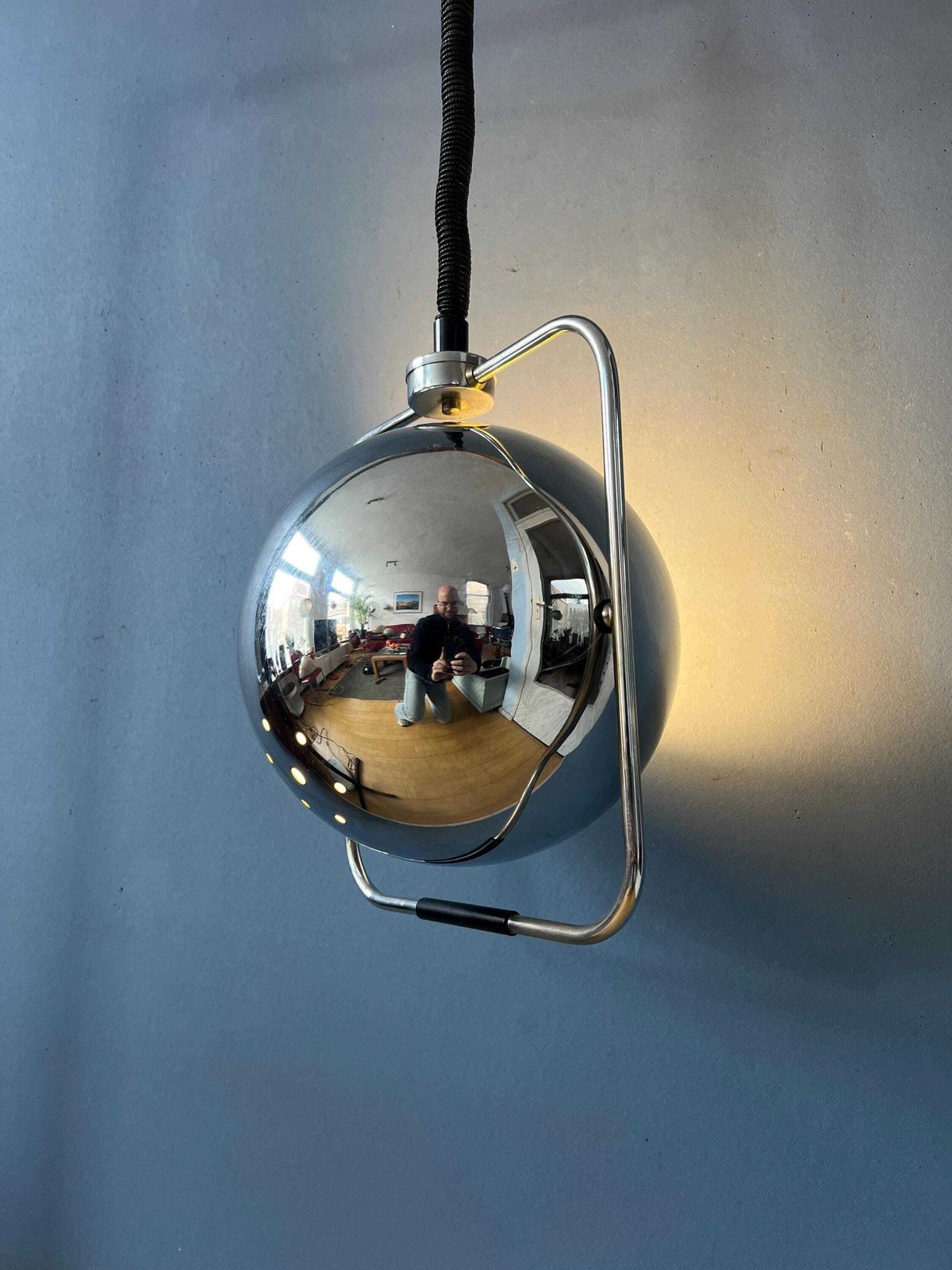 Chromen Mid Century Gepo Eyeball Hanglamp photo for sale