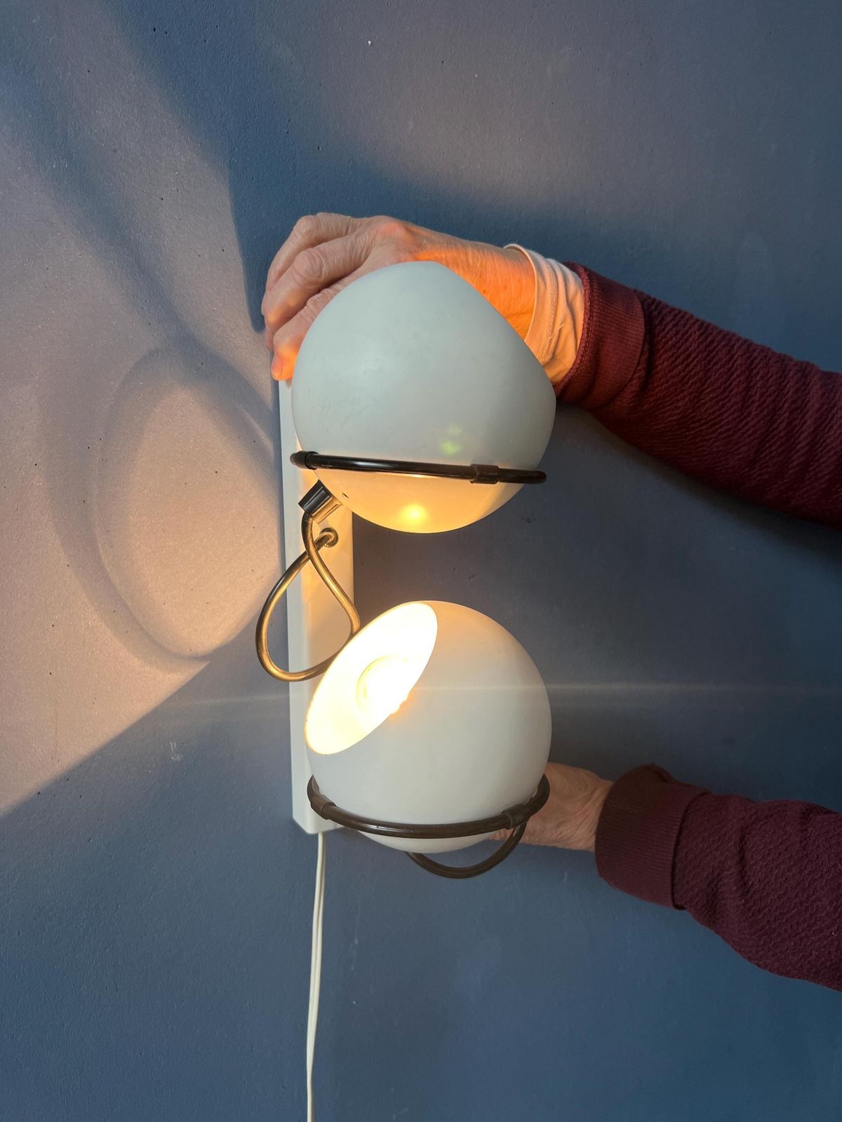 Witte Gepo Space Age Eyeball Wandlamp photo vinterior