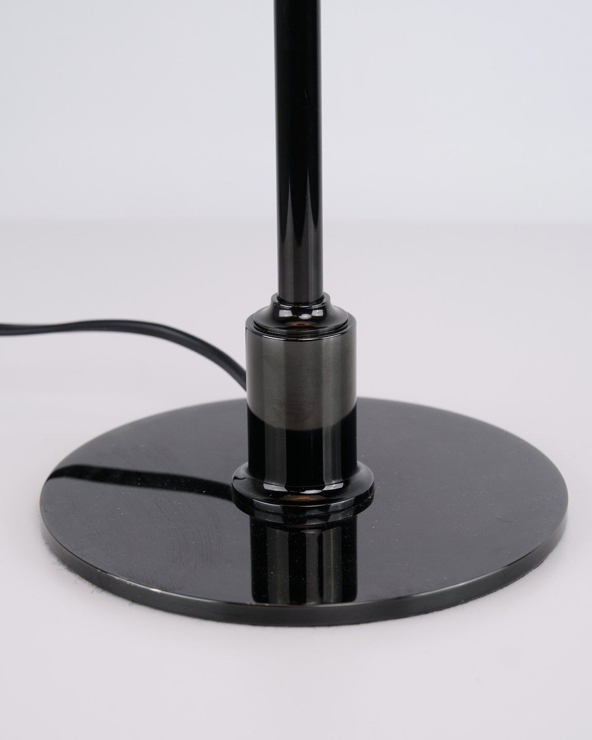 Poul Henningsen Table Lamp Model Ph 3/2 In Black Metallised Brass For Louis Poulsen. photo 1409.0