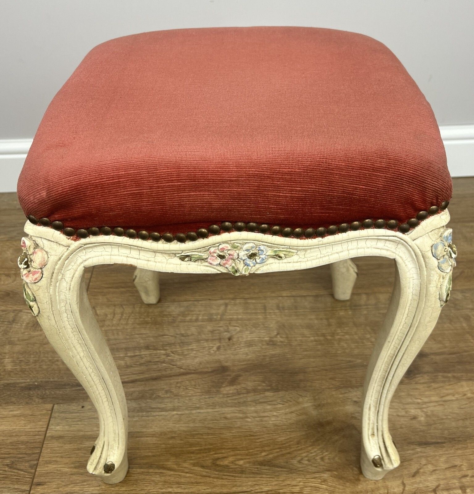 Footstool Vintage French Shabby Chic Upholstered Stool Decorative Seat Lot 4950. photo furniture