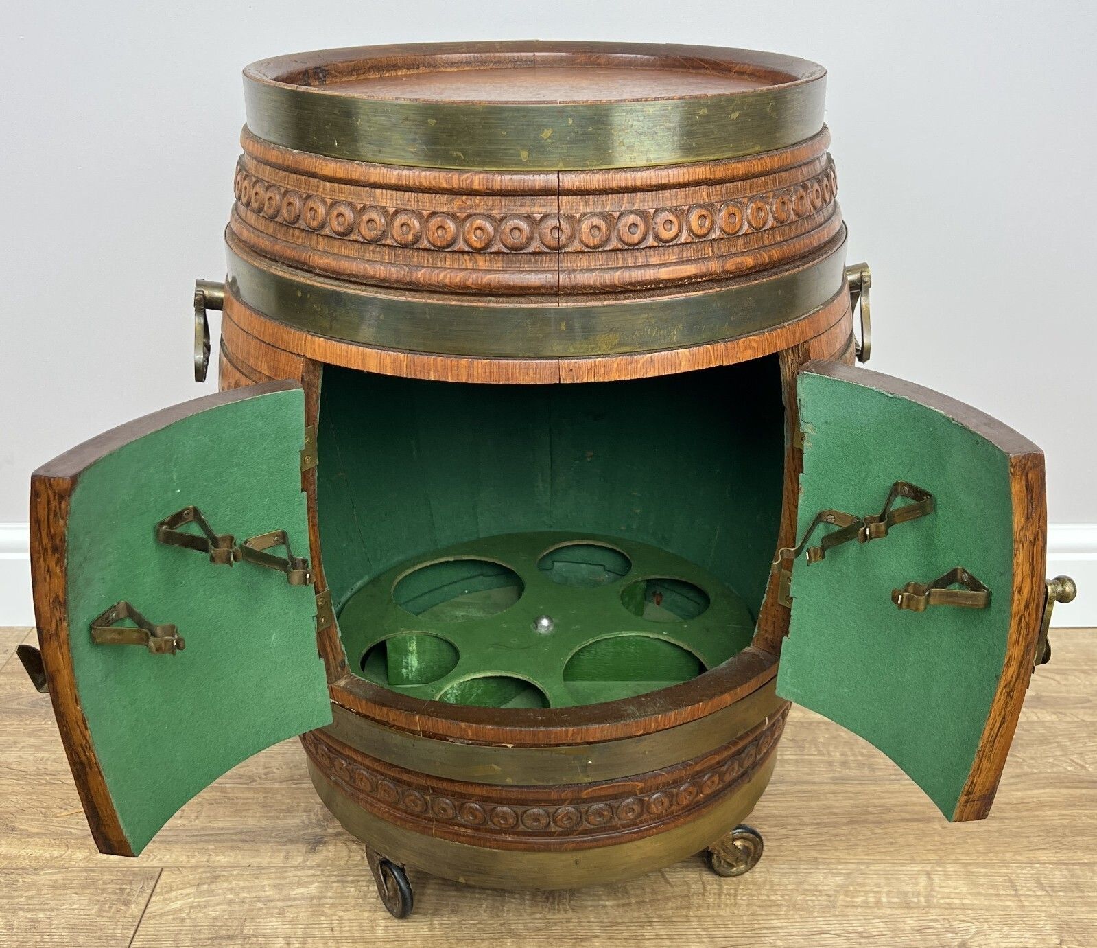 Furniture Cabinet Vintage French Style Barrel Drink Cabinet Oak Carved Storage Lot 4962. photo