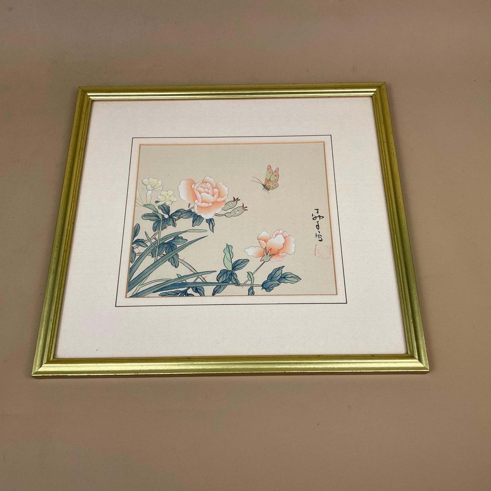 Butterly Flower Picture Hand Painted On Silk Oriental Art Gold Wood Frame Botanical Artwork Chinese Asian Style photo furniture