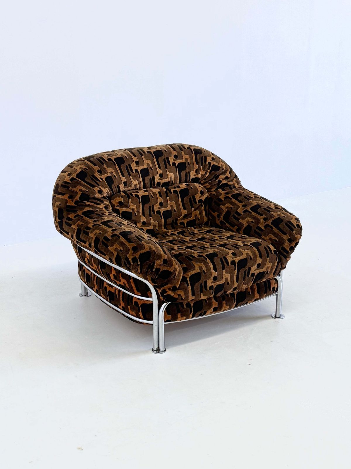 Vintage Italian Lounge Chairs With Tubular Frame photo Furniture