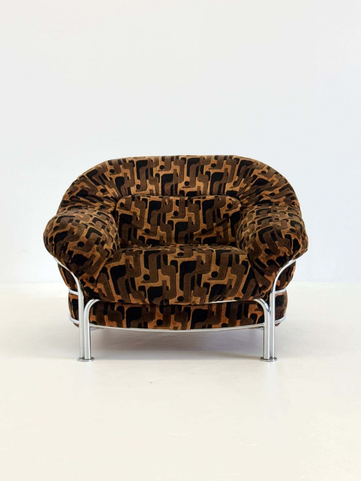 photo for sale Vintage Italian Lounge Chairs With Tubular Frame
