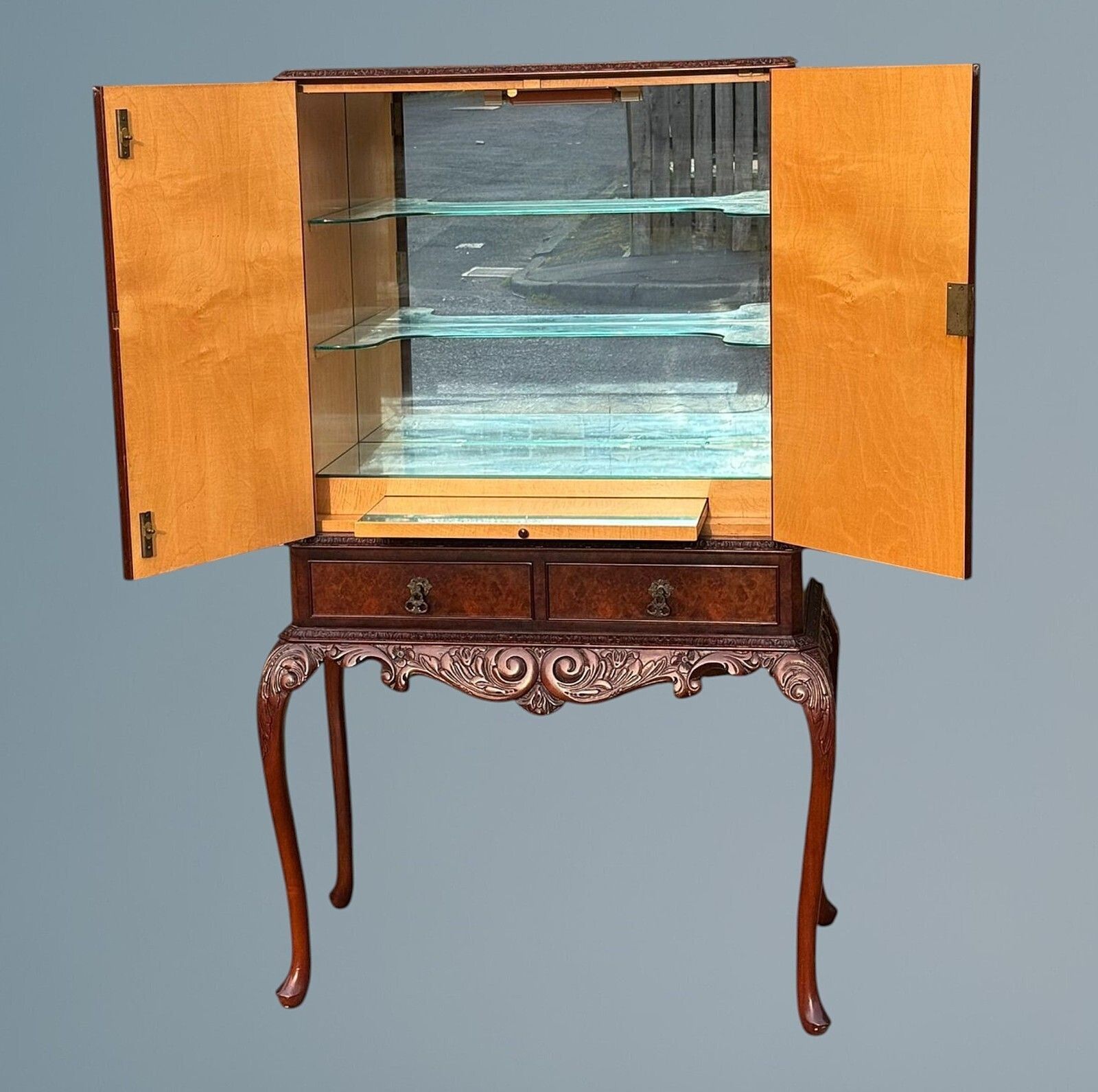 Queen Anne Style Burr Walnut Cocktail Cabinet / Drinks Cabinet photo vinterior